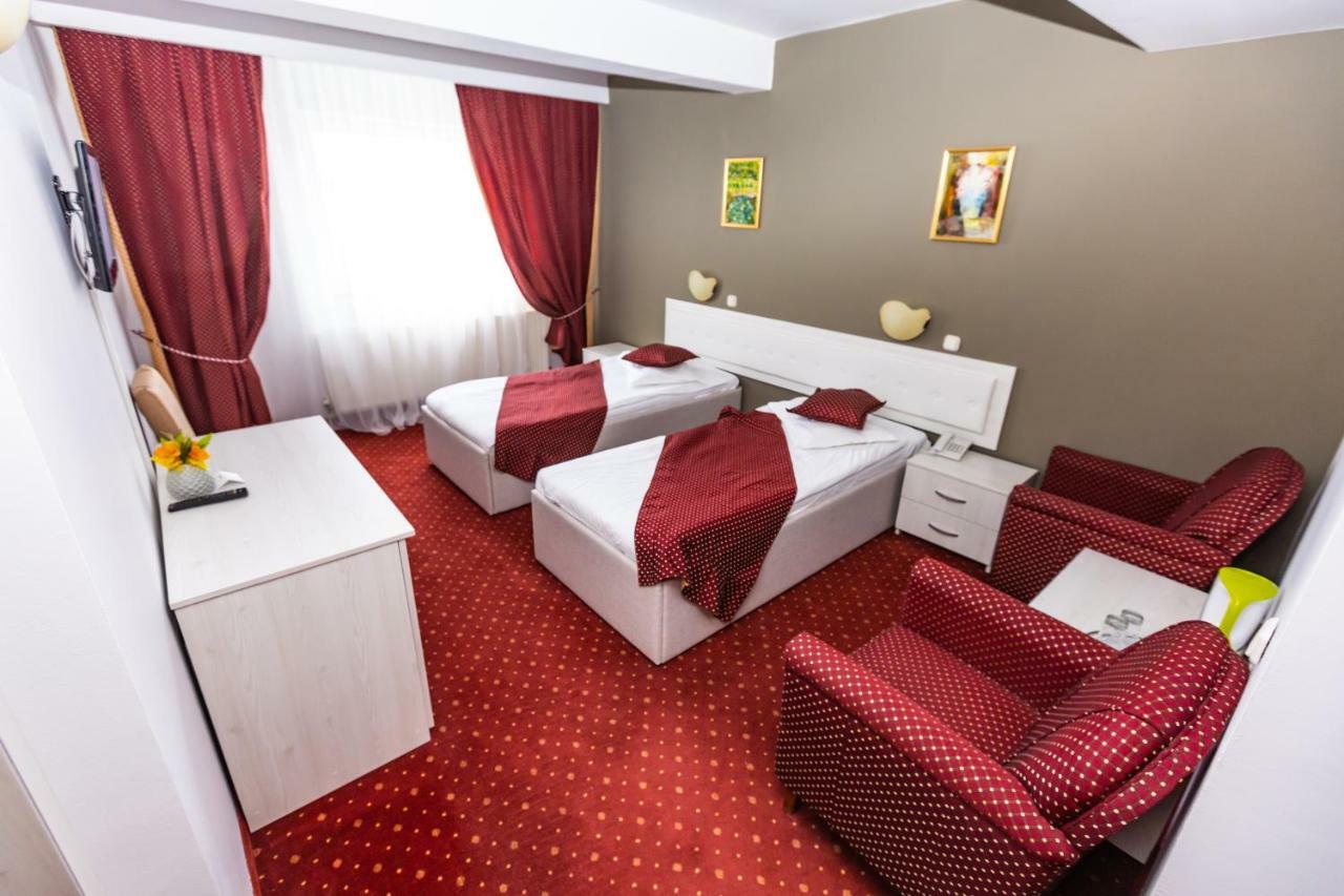 Hotel Miraj Poiana Brașov Exterior foto